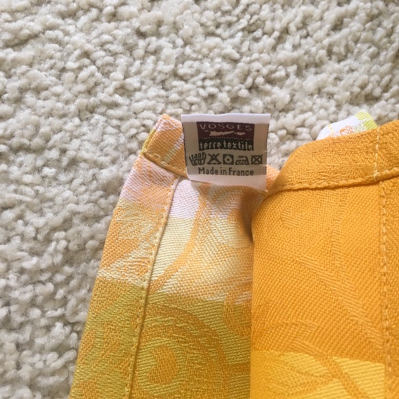 Garnier-Thiebaut NWOT set of 4 Dinner napkins - Picture 3 of 6